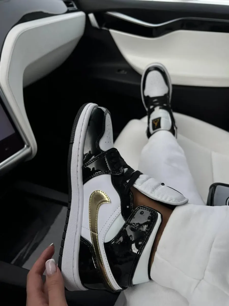 Nike Air Jordan 1 Mid Patent Golden Black
