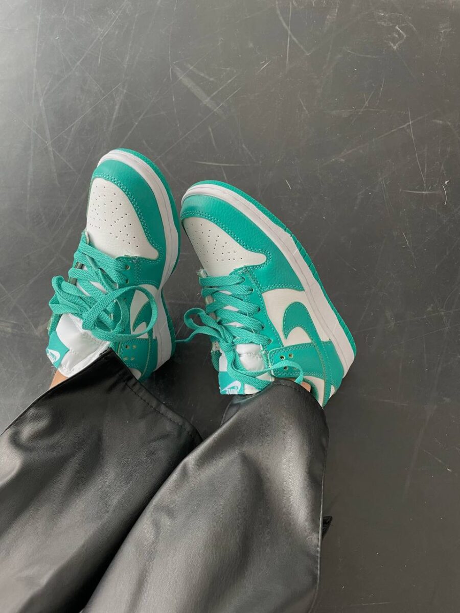 Nike Dunk Low Green Glow 2