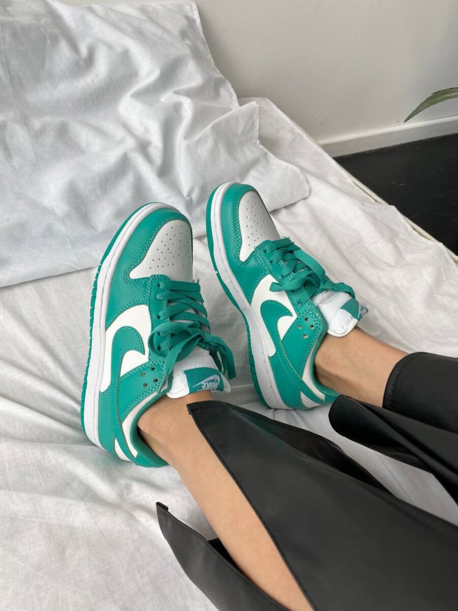 Nike Dunk Low Green Glow 4