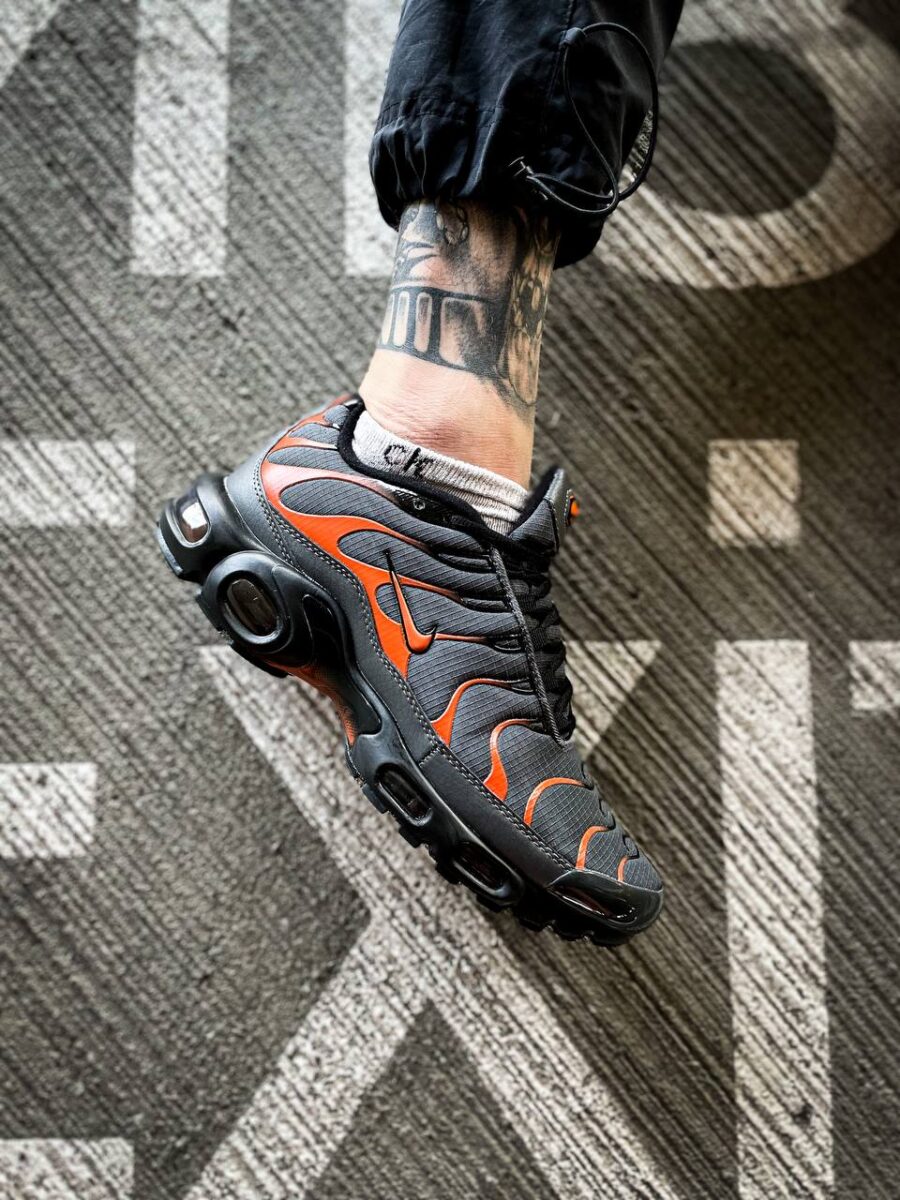 Nike TN Air Max Plus Black Orange