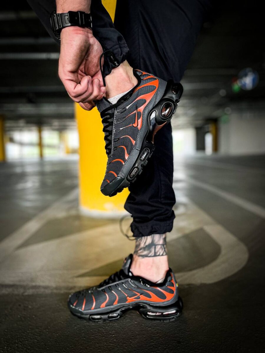 Nike TN Air Max Plus Black Orange