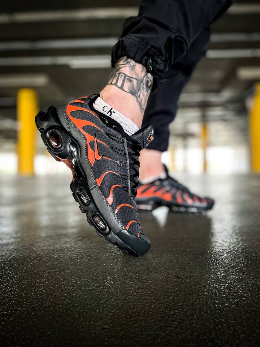 Nike TN Air Max Plus Black Orange