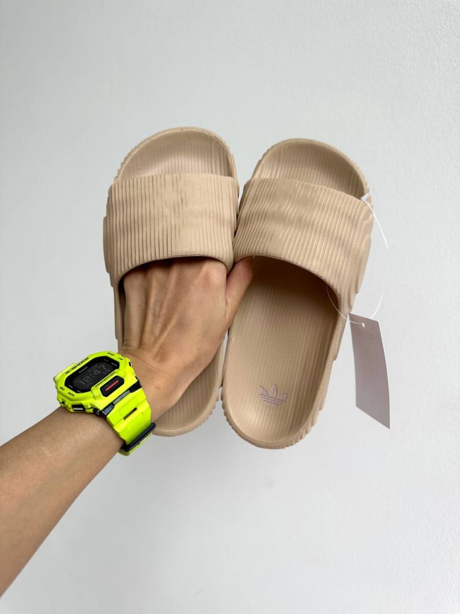 ADIDAS ADILETTE 22 SLIDES BEIGE 5