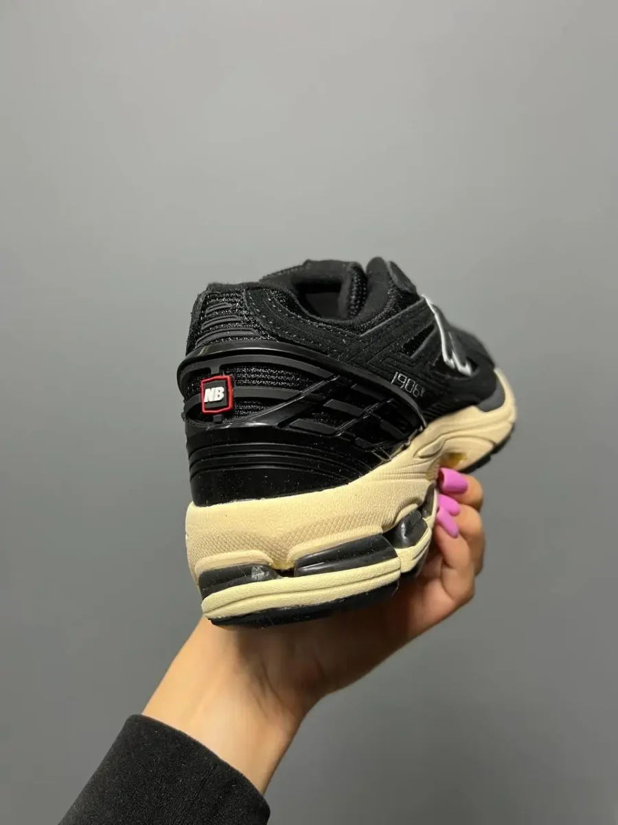 New Balance 1906R Black Taos Taupe