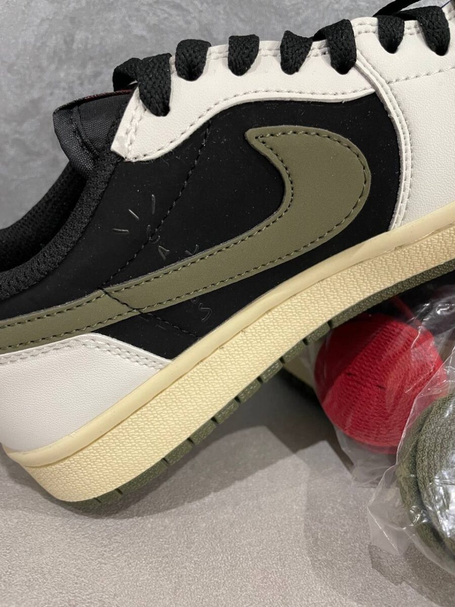 Travis Scott x Air Jordan 1 Low OG Olive 6