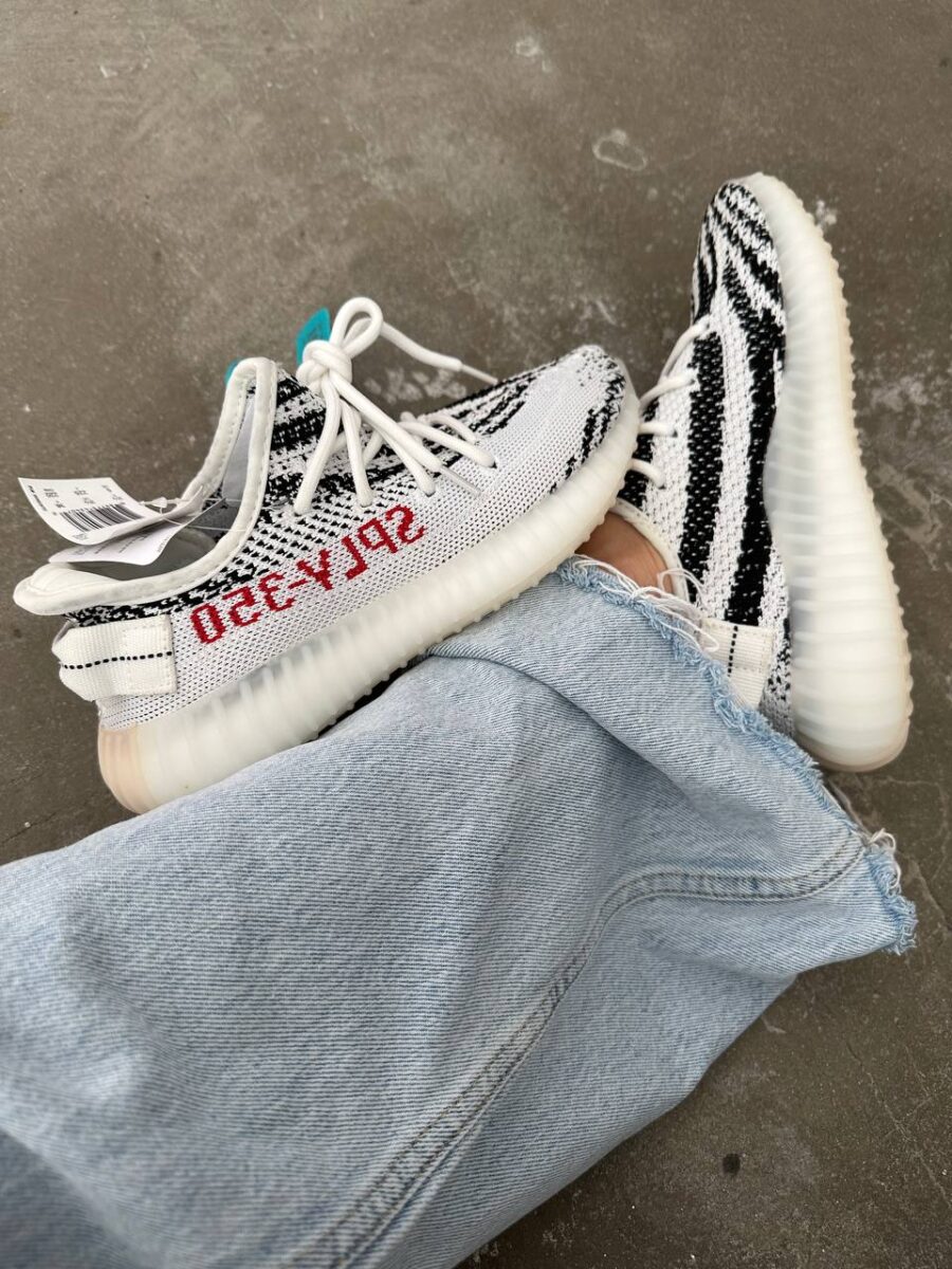 ADIDAS YEEZY BOOST V2 350 ZEBRA 4