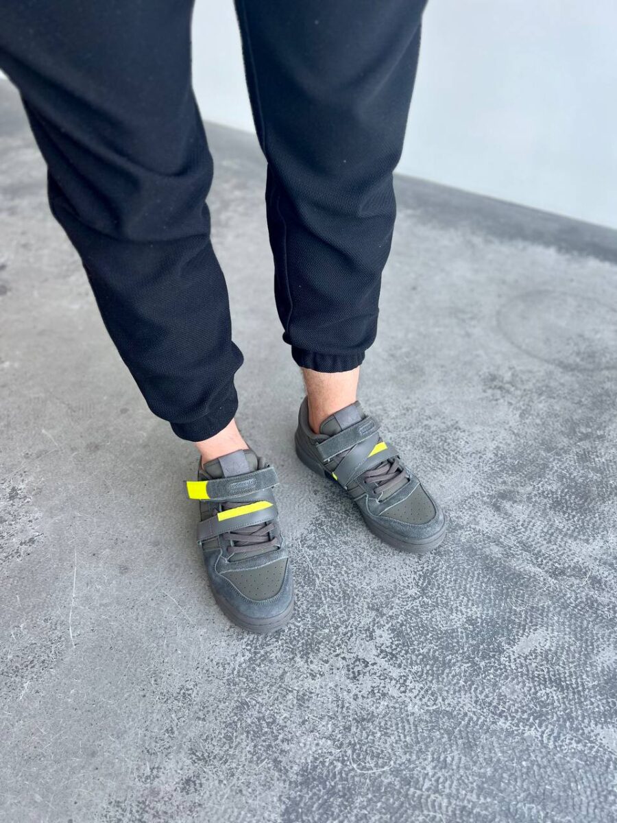 Adidas Forum Low Strap Cinder 6