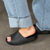 Adidas Yeezy Slide Black 4