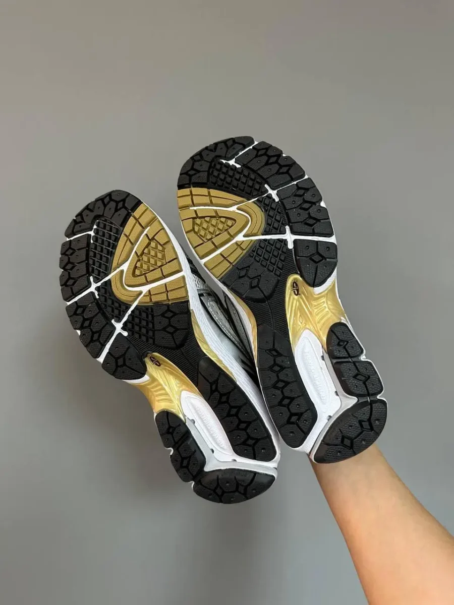 New Balance 1906R White Gold