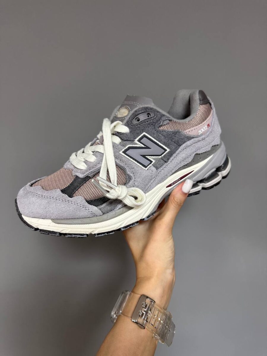 NEW BALANCE 2002R DUSTY LILAC 1