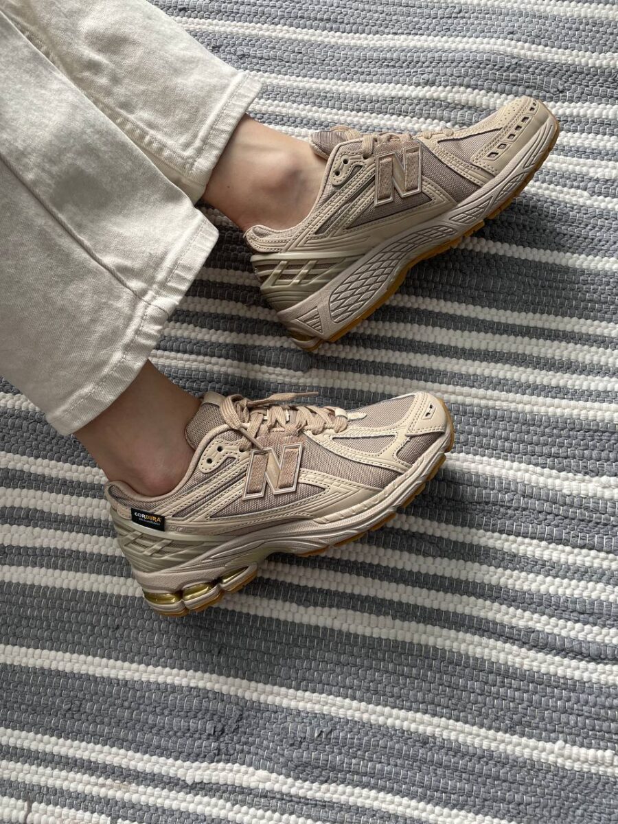 new balance 1906r cordura desert 2