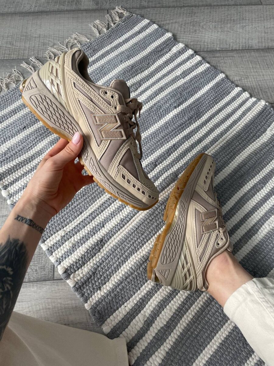 new balance 1906r cordura desert 3