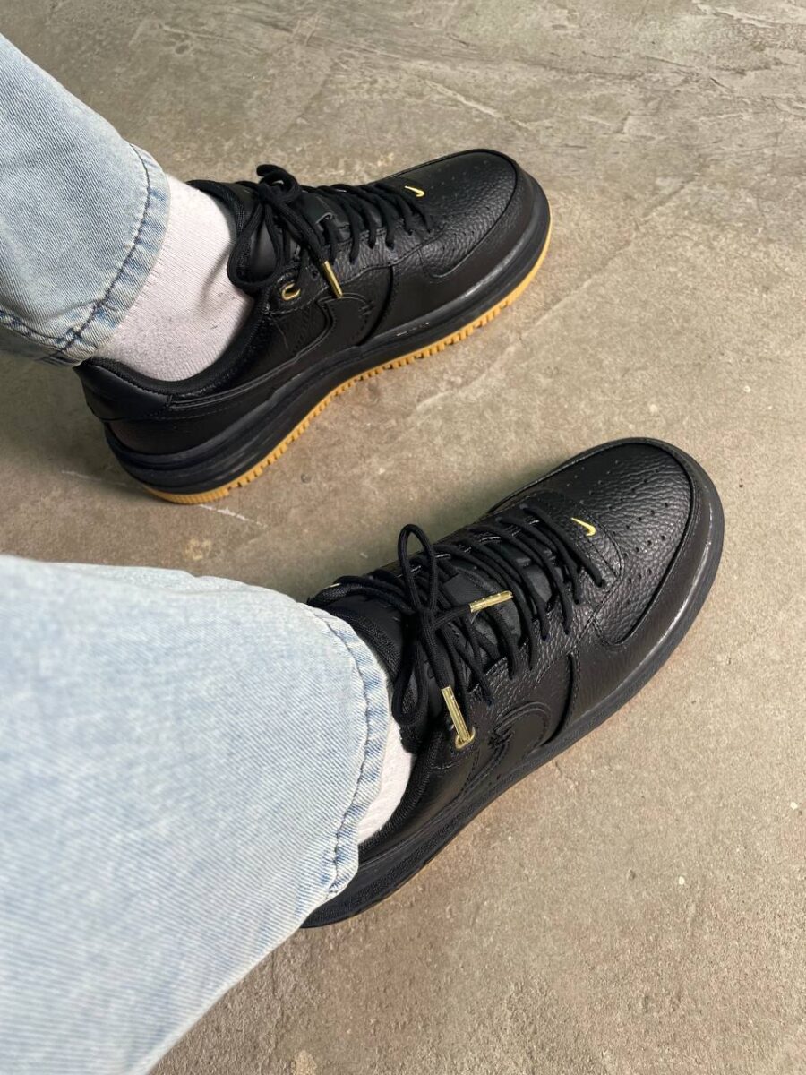 Nike Air Force 1 Low Luxe Black Gum