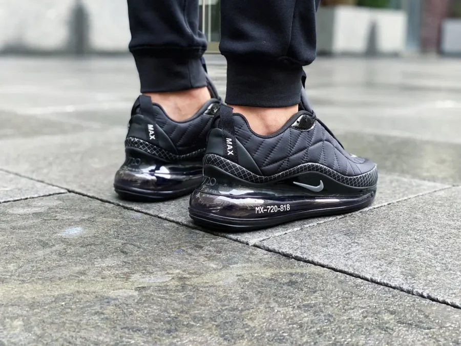 Nike Air Max 720-818 Black