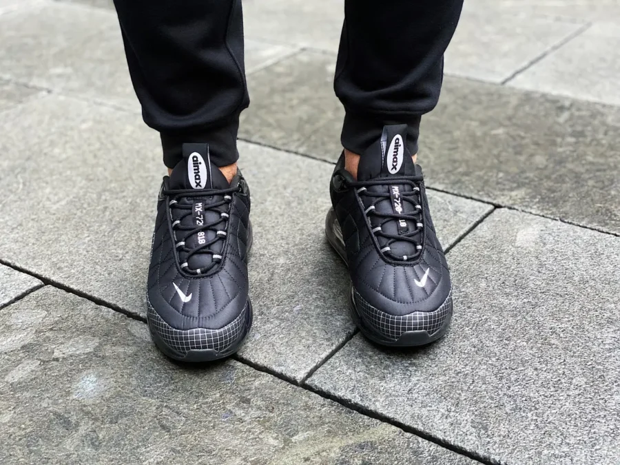 Nike Air Max 720-818 Black