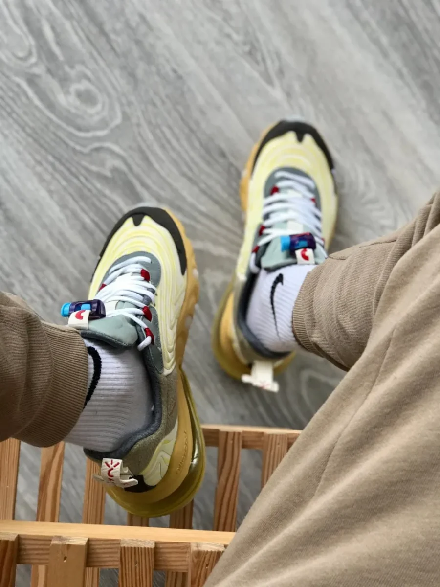 Nike Air Max 270 React x Travis Scott Cactus Trails