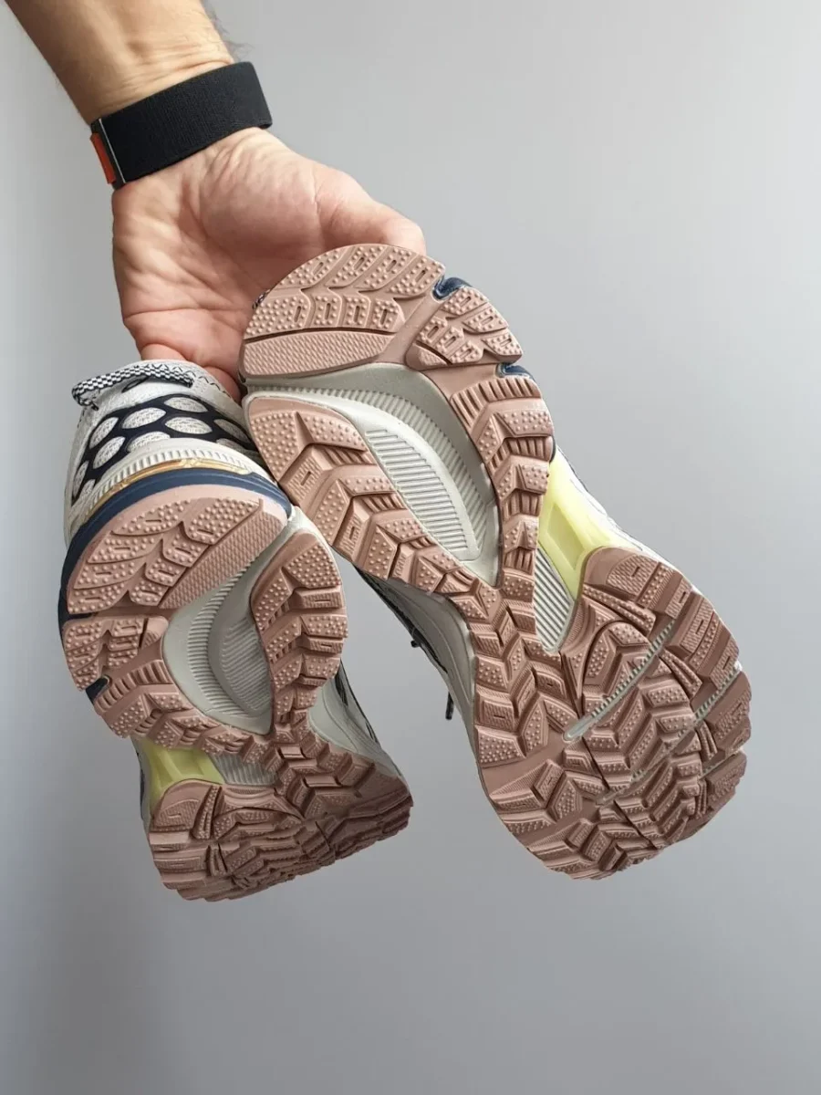 Assics Gel Kahana 8 Glacier Grey Grand Shark 1011B109-023