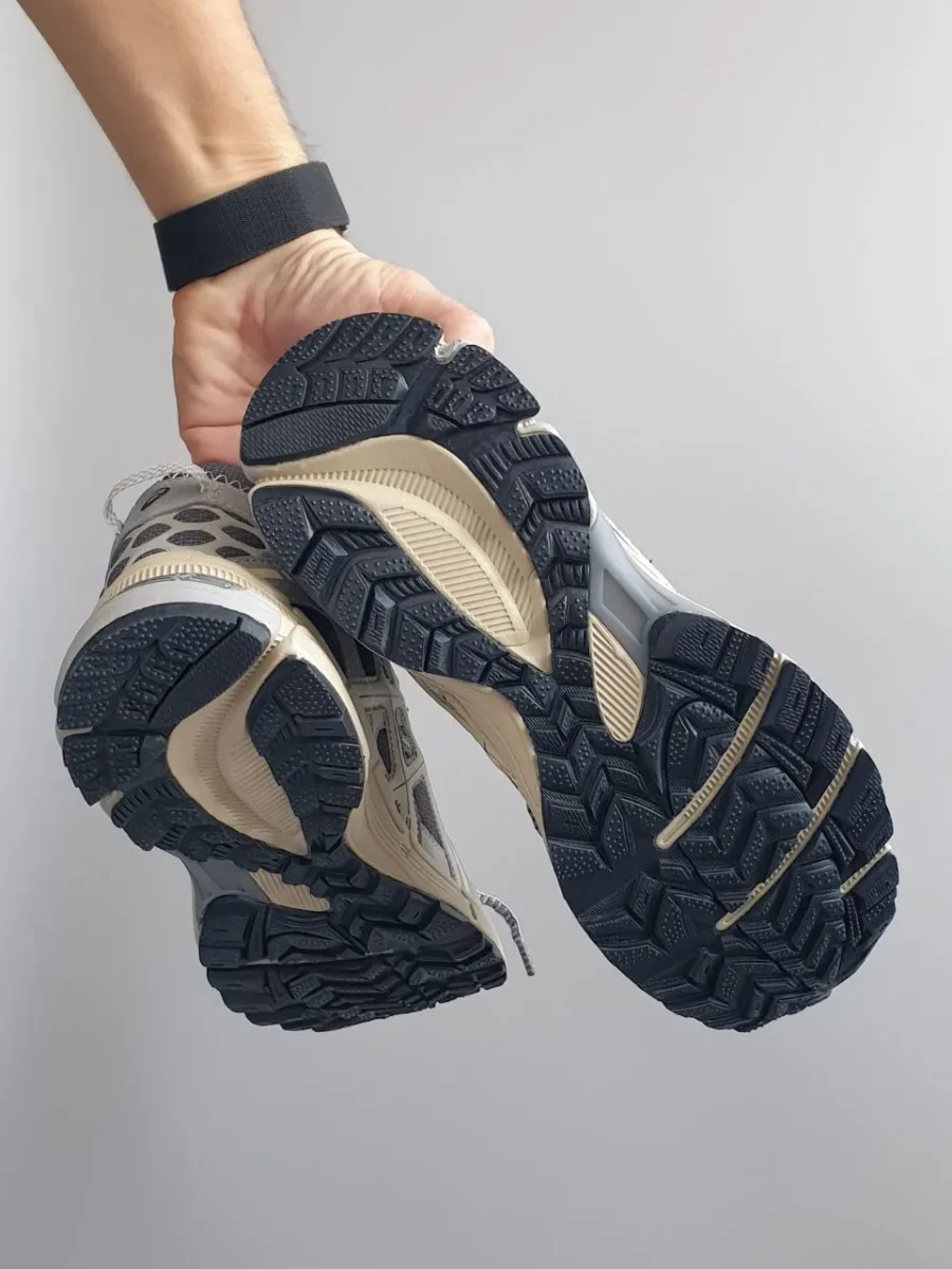 Кроссовки-Asics-Gel-Kahana-8-Grey-1011B109-031