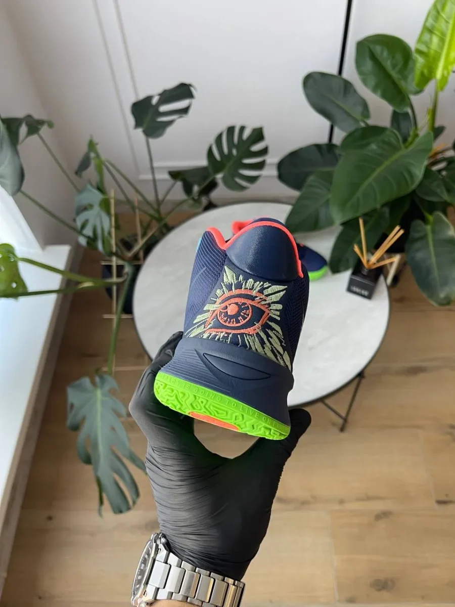 Кроссовки Nike Kyrie 7 Anime CQ9327-401