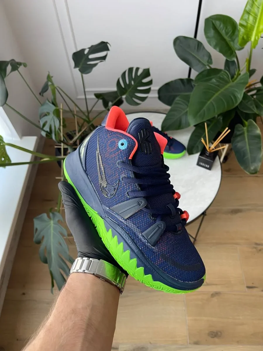 Кроссовки Nike Kyrie 7 Anime CQ9327-401