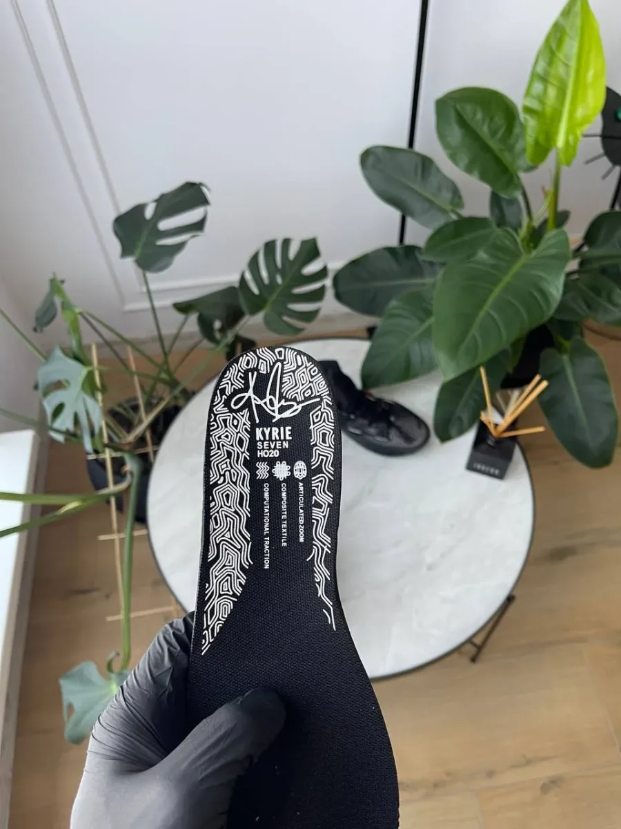 Nike kyrie 7 bred cq9327-001