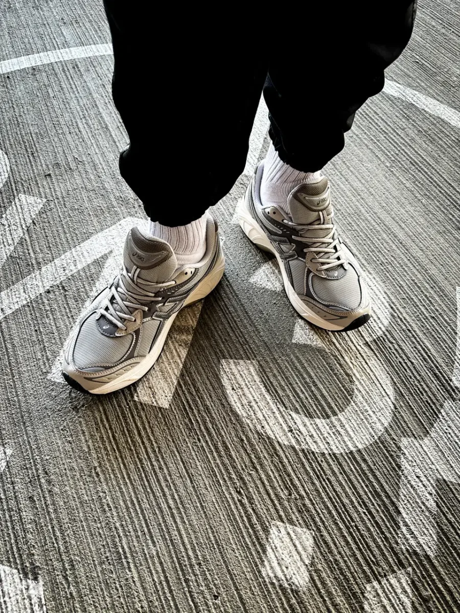 Asics Gel-2160 Oyster Grey Carbon 1203А320-020