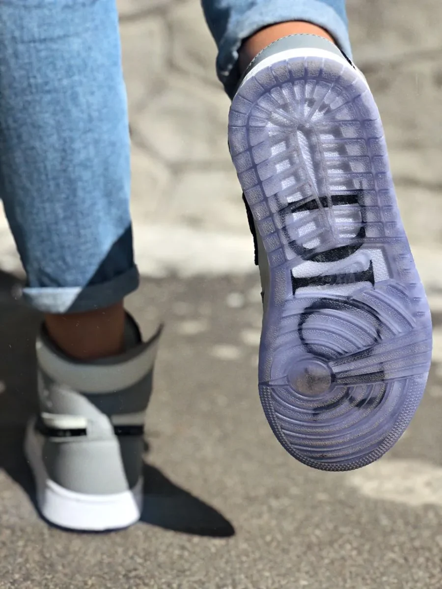 Кроссовки Nike Air Jordan 1 Retro High Dior - CN8607-002