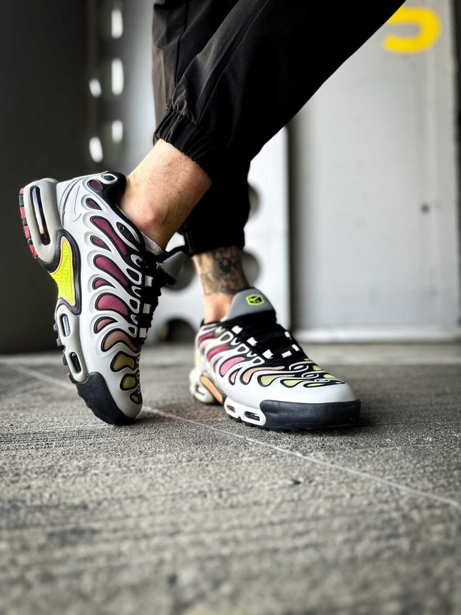 Nike Air Max Plus Drift Light Silver Barely Volt FD4290-009