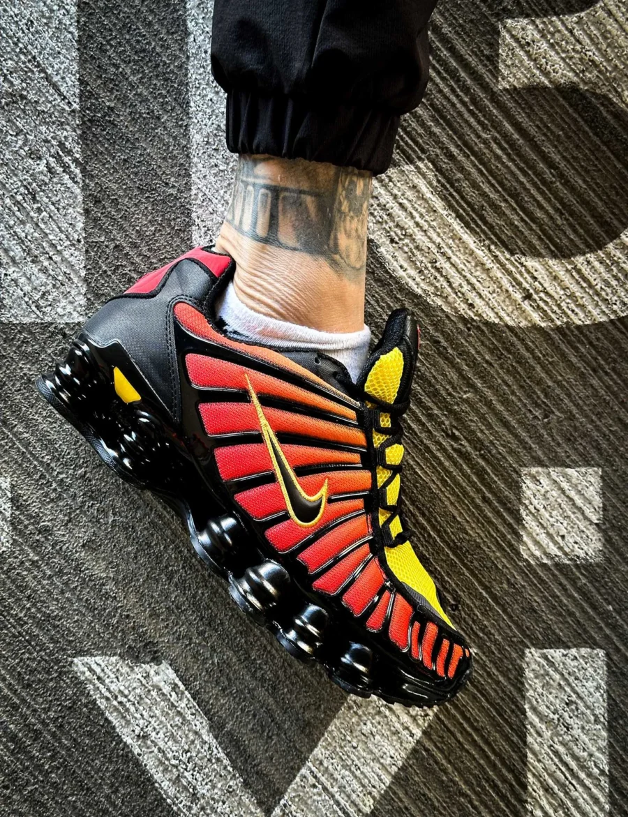 Nike Shox TL Sunrise Gradient AV3595-004