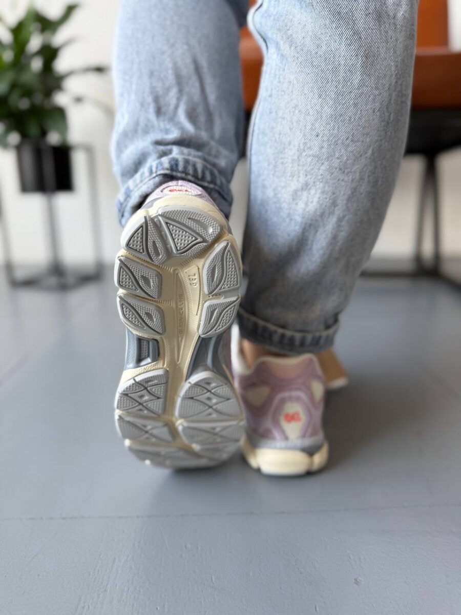 Asics Gel NYC Cream Rose Water 1203A383-106