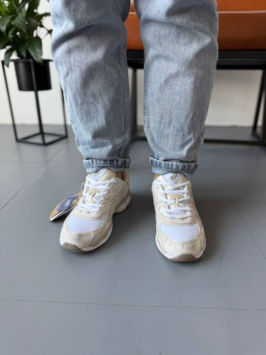 Asics Gel NYC White Feather Grey 1203A663-102