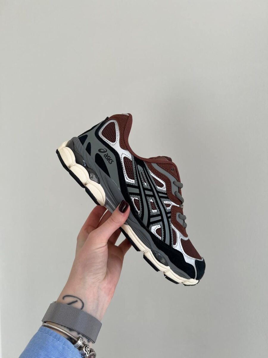 Asics Gel-NYC Reddish Brown 1203A383-200