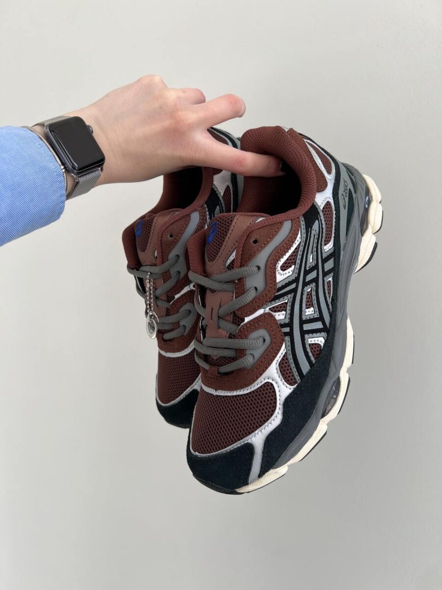 Asics Gel-NYC Reddish Brown 1203A383-200