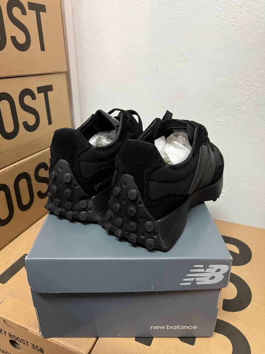New Balance 327 Triple Black MS327LX1