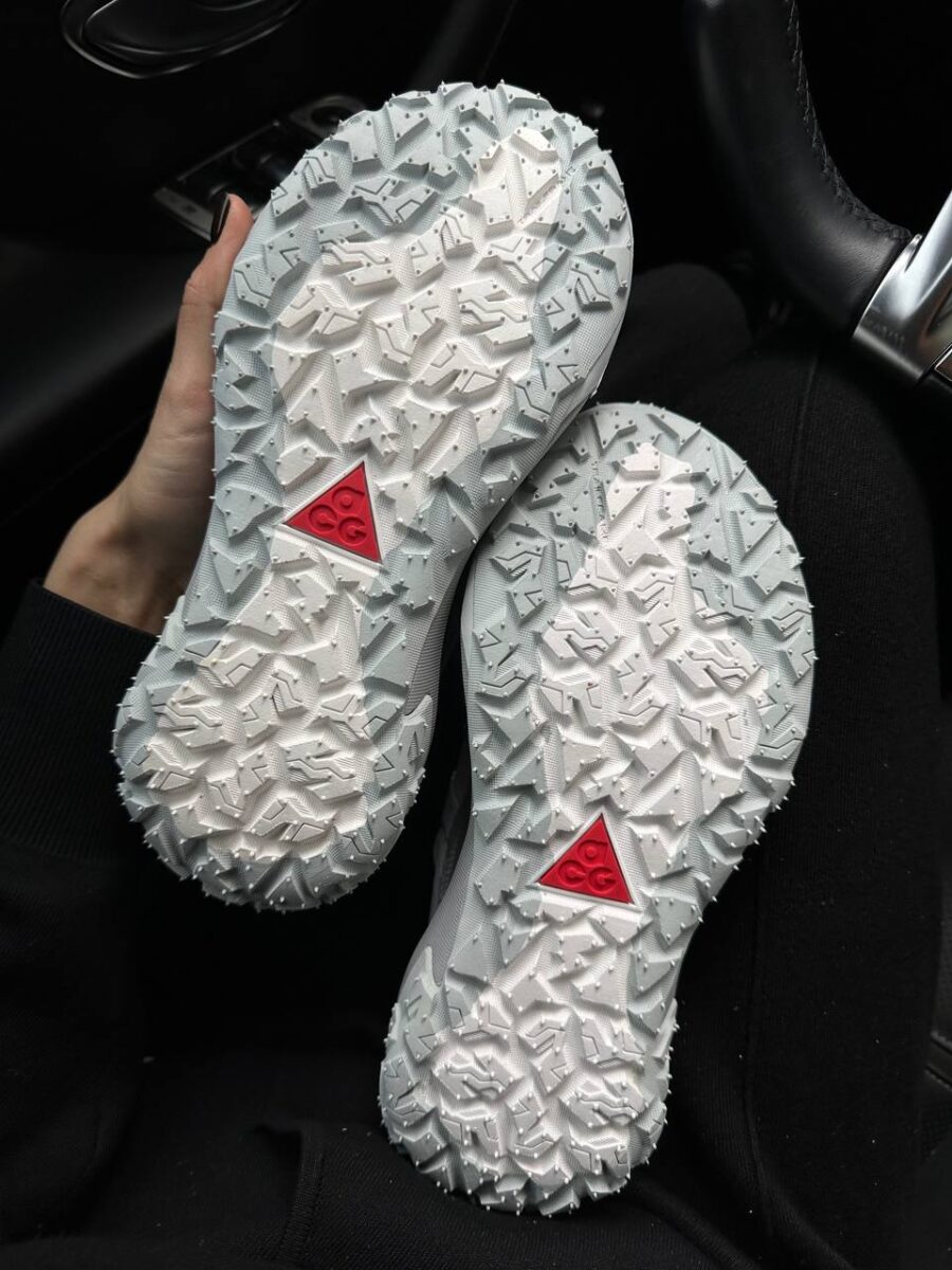 Nike ACG Mountain Fly 2 Low Phantom Light Silver HF6245-003