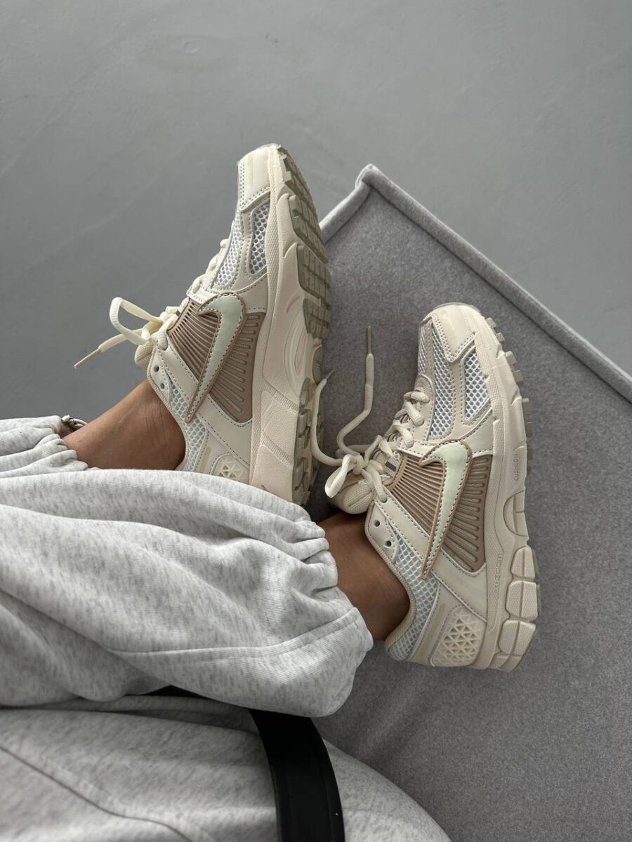 Nike Air Zoom Vomero 5 Beige FQ6868-111