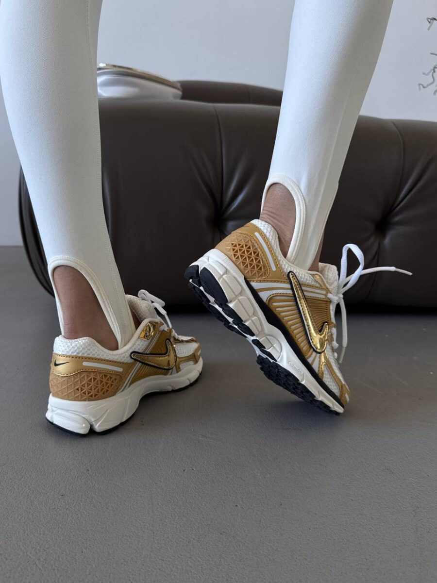 Nike Air Zoom Vomero 5 Metallic Gold HF7723-001