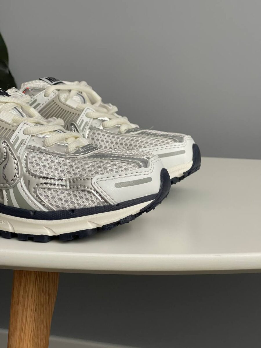 Nike Air Zoom Vomero 5 Photon Dust FD0884-025 1