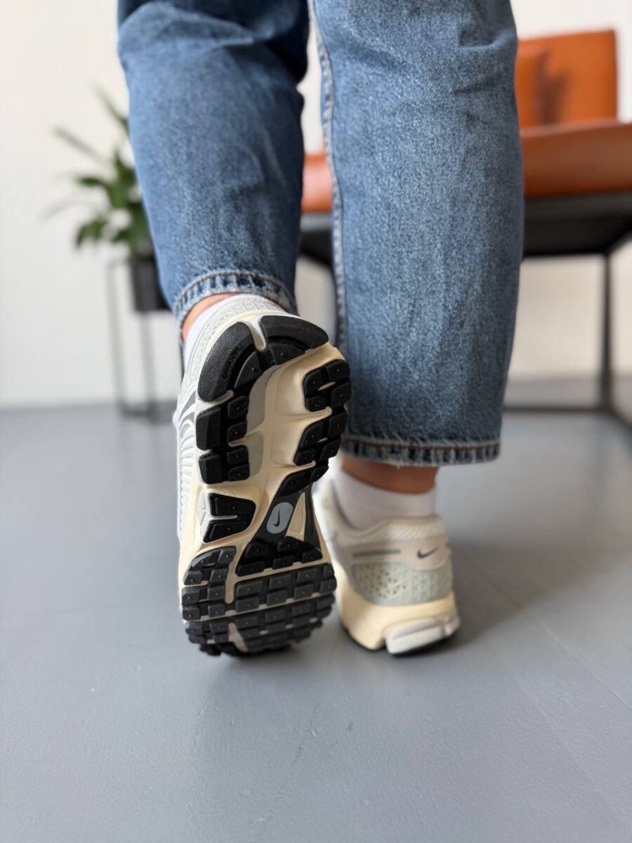 Nike Air Zoom Vomero 5 Platinum Tint HF0731-007