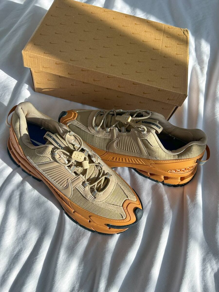 Nike Air Zoom Vomero Roam Flax HQ2181-200