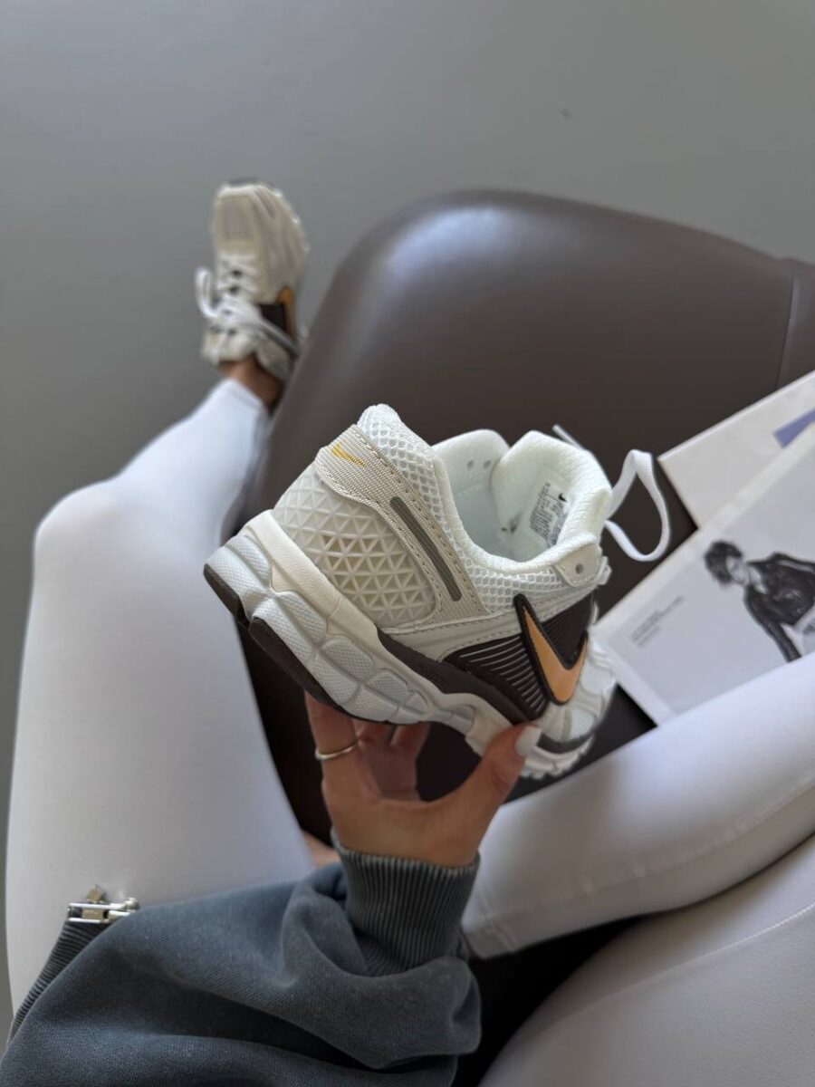 Nike Zoom Vomero 5 Light Bone Sesame HM9657-001