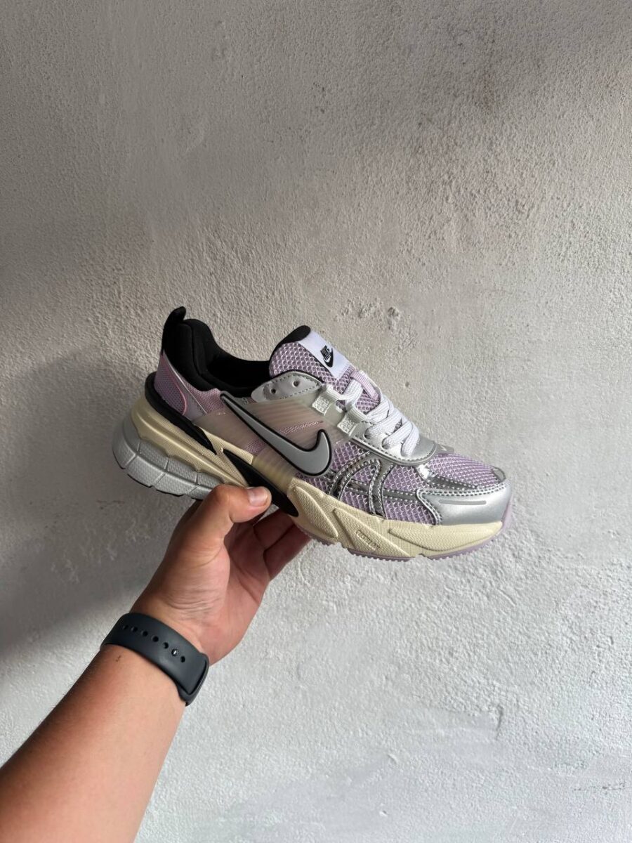 Nike V2K Run Doll Barely Grape HF1876-500