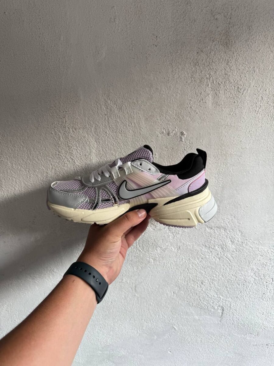 Nike V2K Run Doll Barely Grape HF1876-500