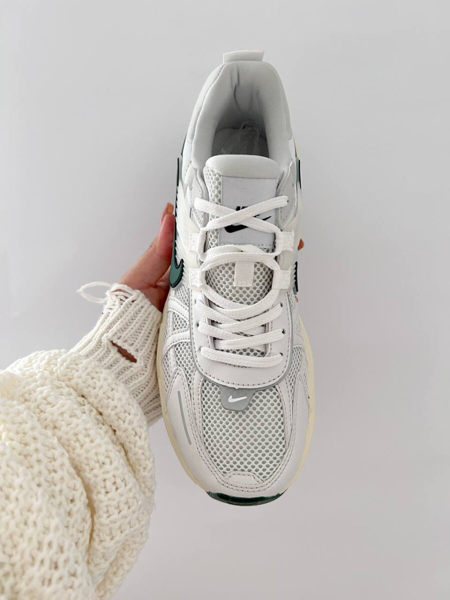 Nike V2K Run Fir FD0736-101