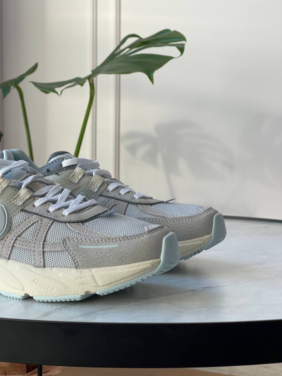 Nike V2K Run Light Bone Iron Ore FZ3596-072