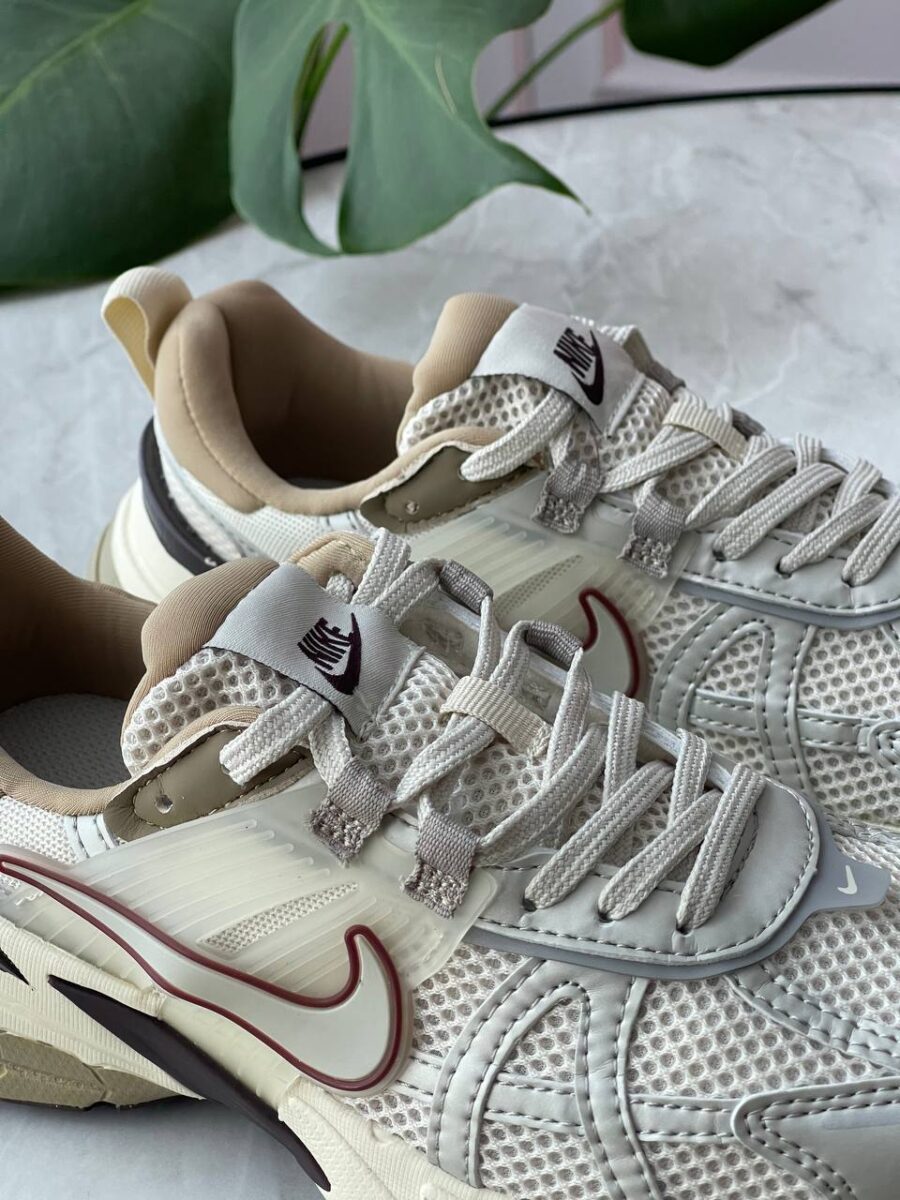 Nike V2K Run Light Orewood Brown FD0736-103