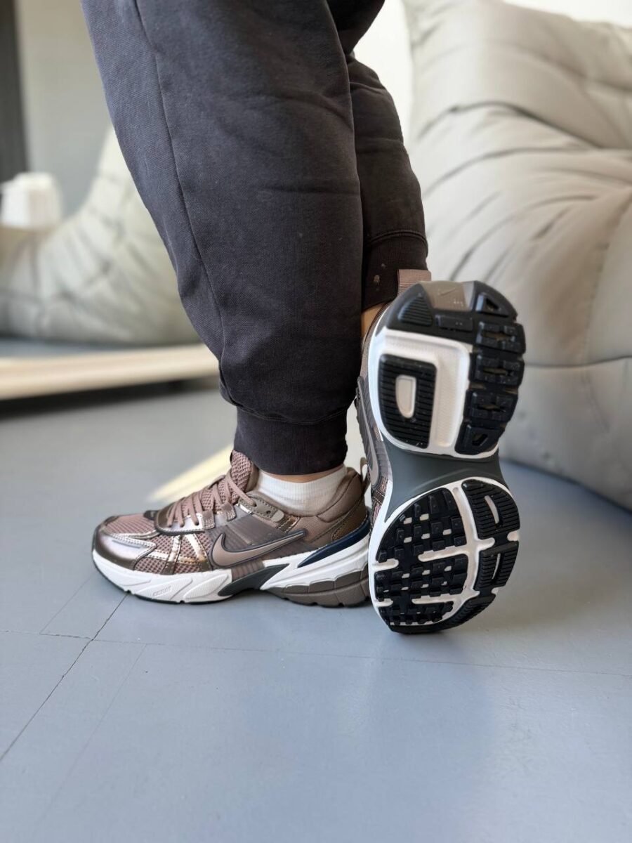 Nike V2K Run Mink Brown FD0736-202