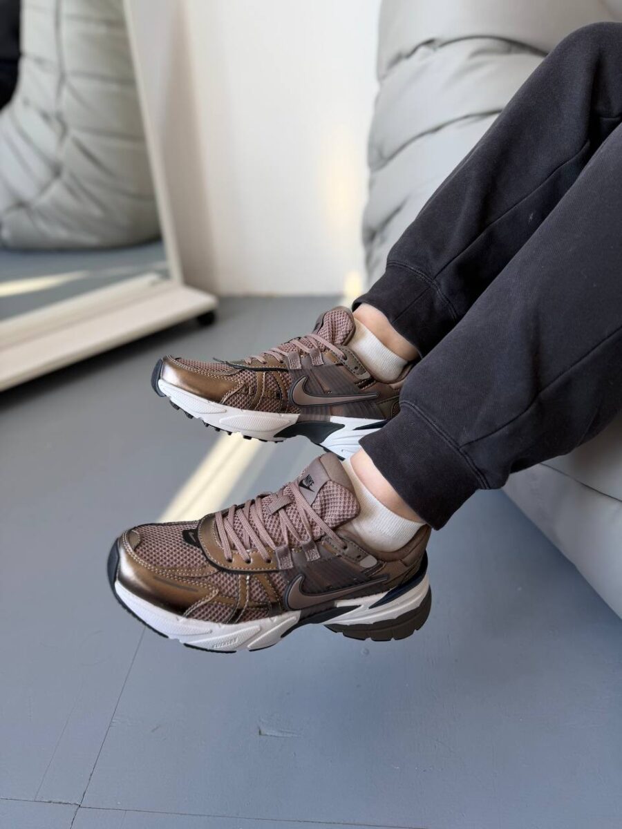 Nike V2K Run Mink Brown FD0736-202