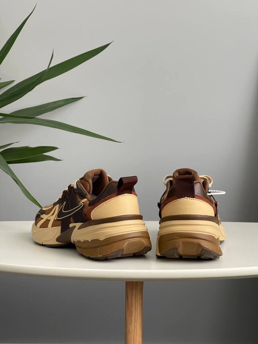 Nike V2k Run Light British Tan HQ3445-222