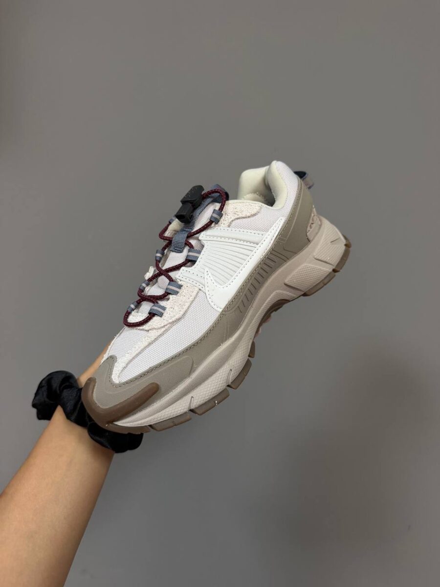 Nike Zoom Vomero Roam College Grey Gum HV4294-009 1